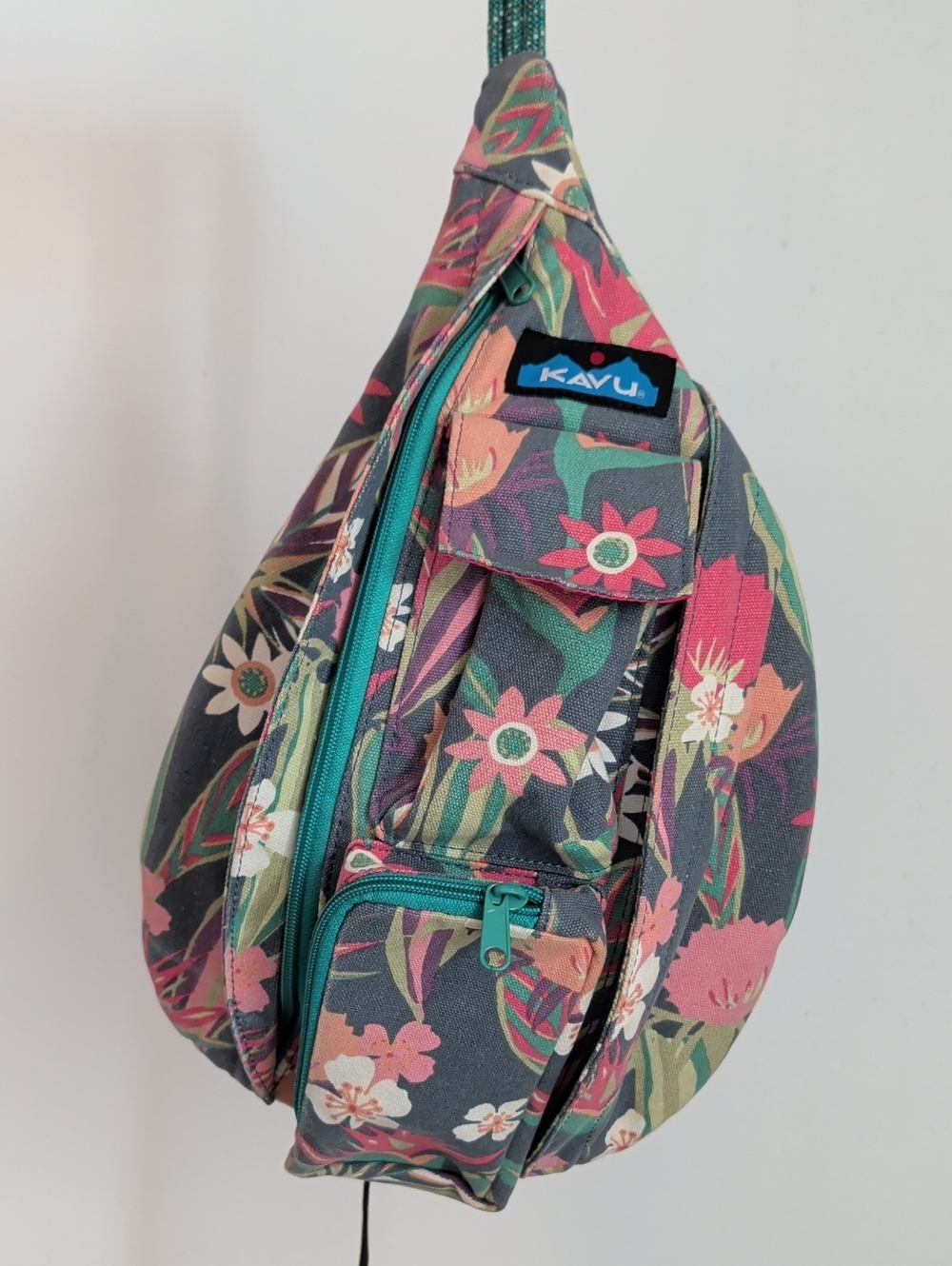 Kavu Floral Indigo Paradise Canvas Small Rope Crossbody Backpack Bag